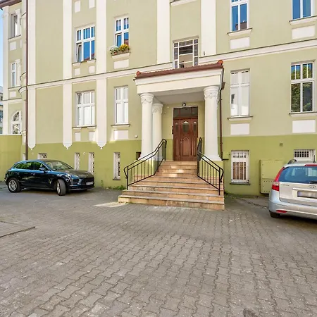 Zielony Dwór Sopot by Downtown Apartments-3
